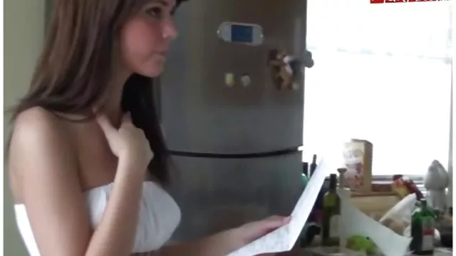 Darmowe porno bez rejestracji Blondynka-gospodyni domowa, przyjaciółka, bo darmowe filmy erotyczne polskie mamuśki kurwa